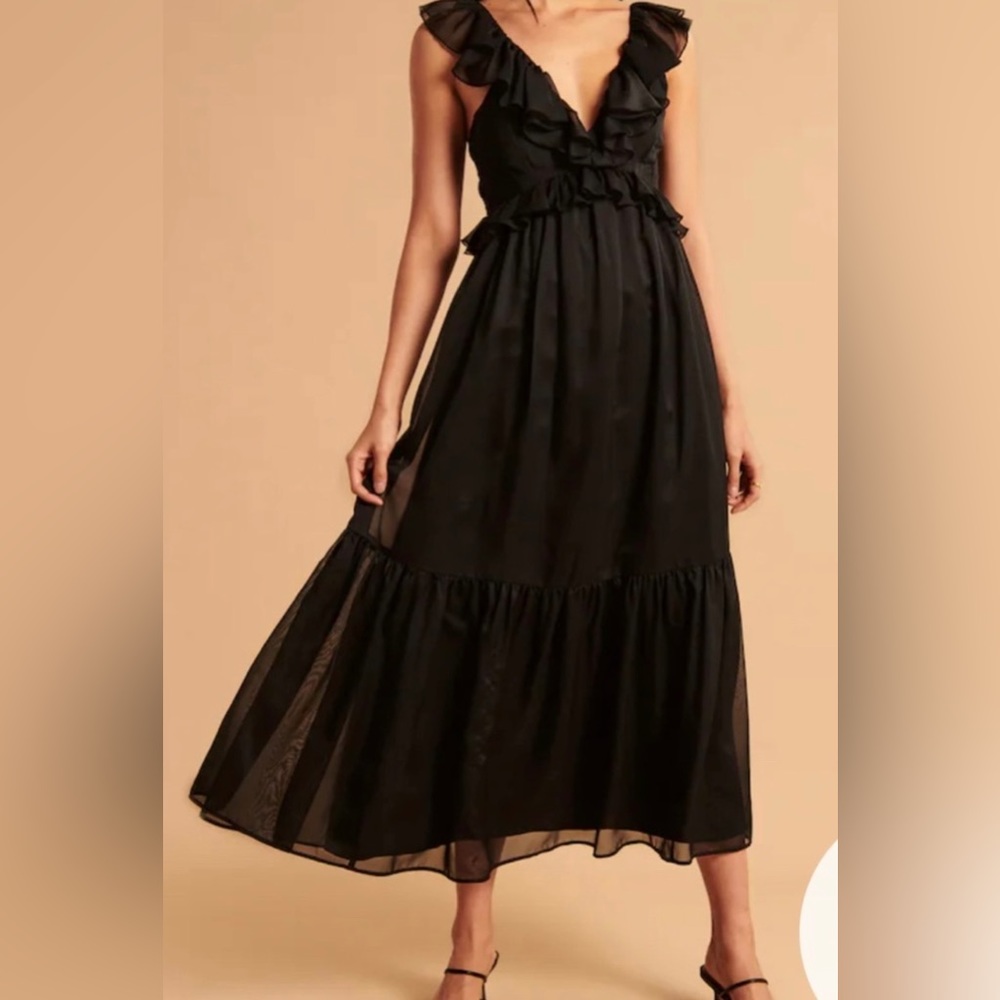 NWT Size L Abercrombie Drama Ruffle Maxi